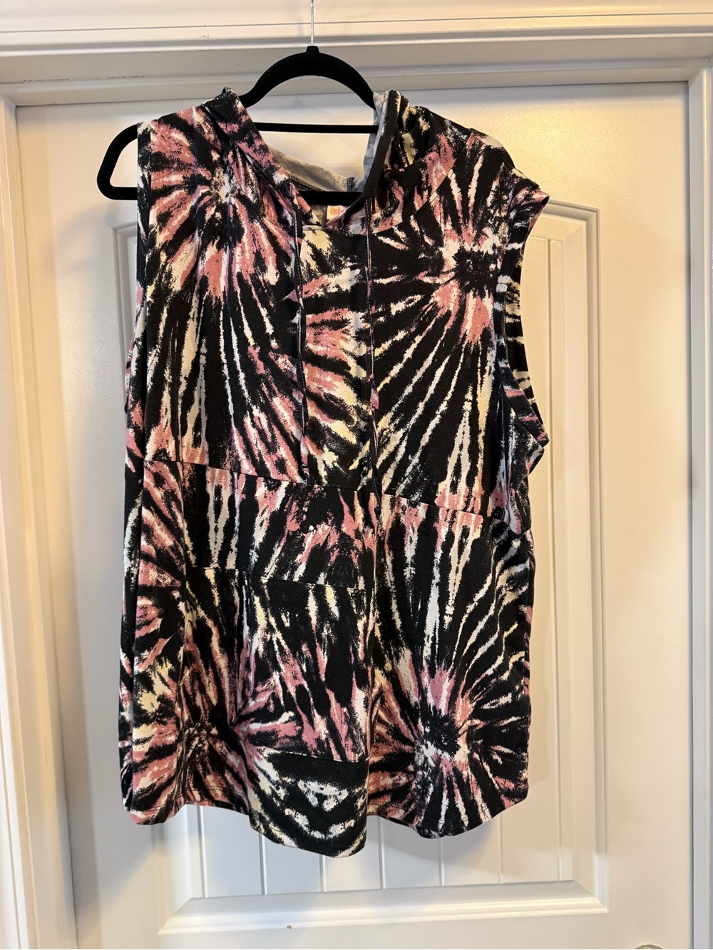 LuLaRoe Black & Pink Tie-Dye Sleeveless Hoodie Tank